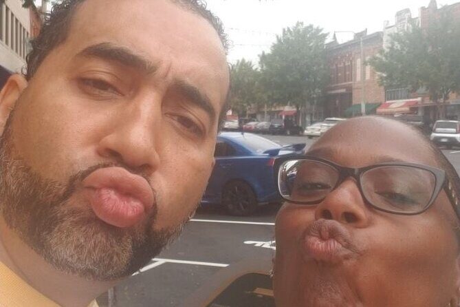 Scavenger Hunt Adventure in Houston by Wacky Walks - Key Points