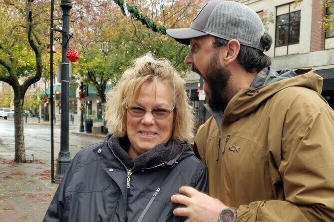 Scavenger Hunt in Milwaukee by Wacky Walks - Who Should Consider This Tour?