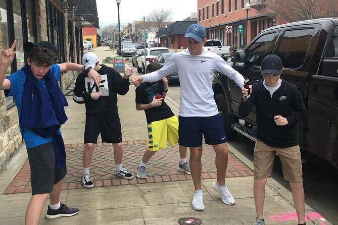 Scavenger Hunt in St. Louis by Crazy Dash - Who Would Love This Experience?