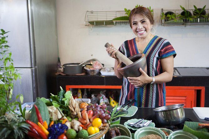 Scenic Boat Ride & Private Thai Cooking Class in Bangkok with Aoy - Key Points