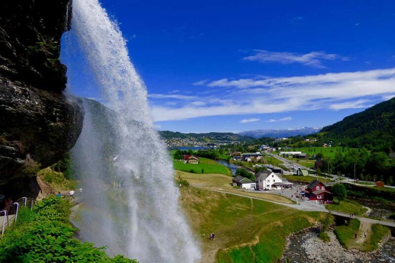 Scenic Hardanger Fjord and waterfalls  Guided bus tour - Exploring the Hardangerfjord Area
