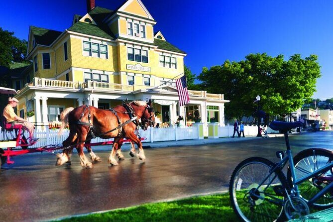 Scenic Mackinac Island: A Self-Guided Cycling Audio Tour - Exploring Mackinac Island with a Self-Guided Cycling Audio Tour