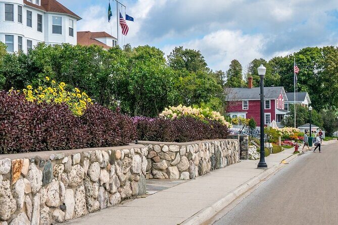 Scenic Mackinac Island: A Self-Guided Cycling Audio Tour - How the Tour Works