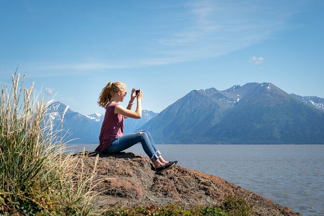 Scenic Tour to Wildlife Center from Anchorage - An In-Depth Look at the Tour Experience