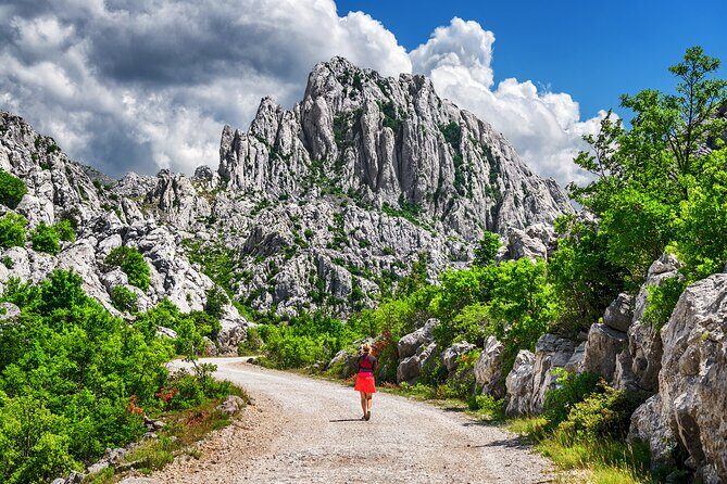 Scenic trip to mountains, caves and rivers in Zadar area - Exploring Zadar’s Mountains, Caves, and Rivers: An In-Depth Review