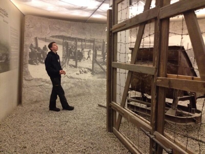 Schindler's List Movie Tour: Historic Sites & Film Location - Authentic Experiences and the Power of Guided Storytelling