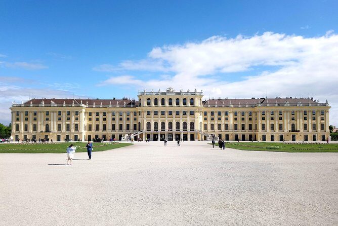 Schönbrunn Palace and Gardens Tour - FAQ