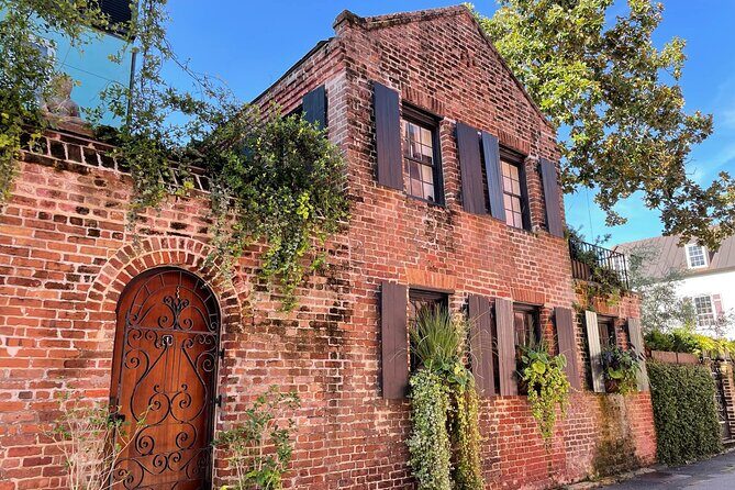 Scottish and Irish Connection Charleston Heritage Walking Tour - Starting Point: Old Exchange and Provost Dungeon