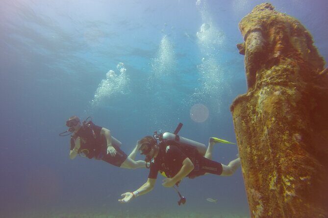 Scuba Dive at Musa Cancun for Certified Divers - Introduction: A Dive into Underwater Creativity and Nature
