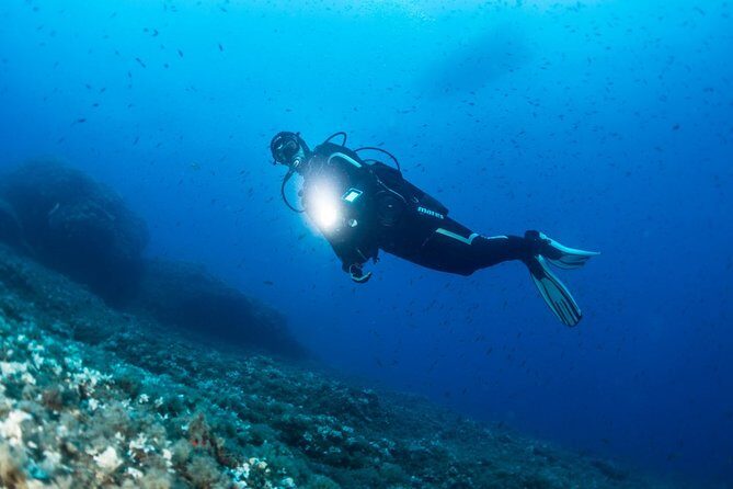 Scuba Diving at Dusk in Unawatuna - Key Points