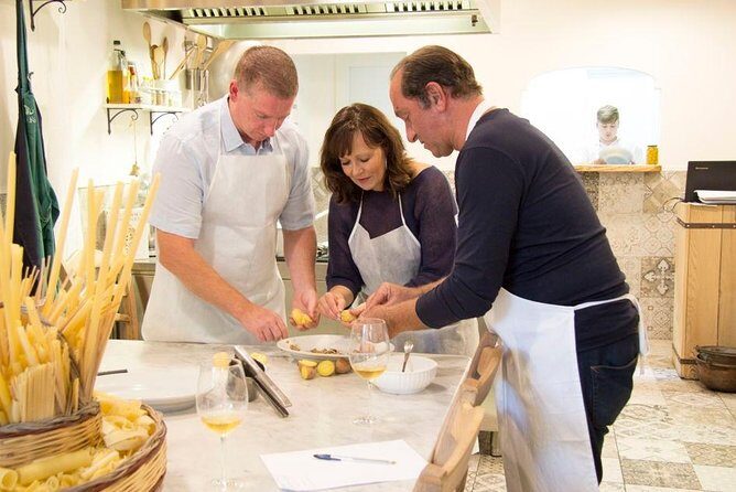 Seafood Cooking Class and Lunch in the Heart of Sorrento - Key Points