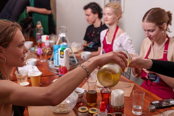 Seafood feast Private Cooking Class - Key Points