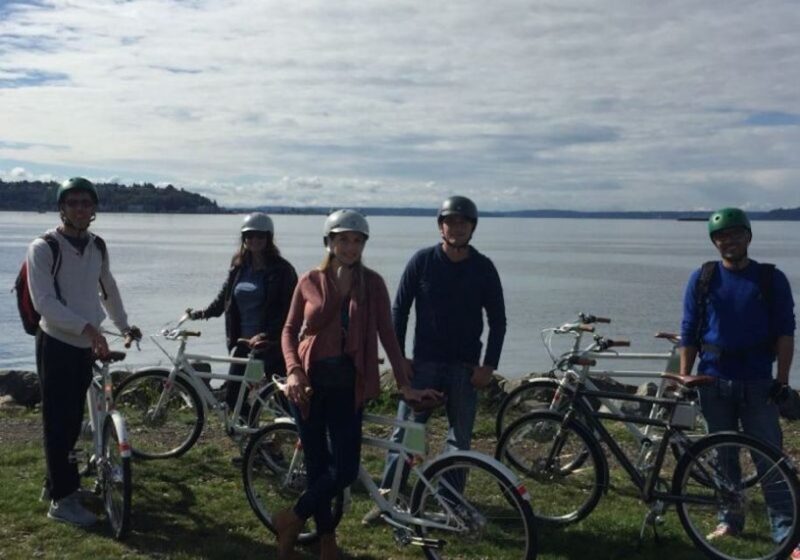 Seattle: 3 Hour Emerald City Bike Tour - Key Points