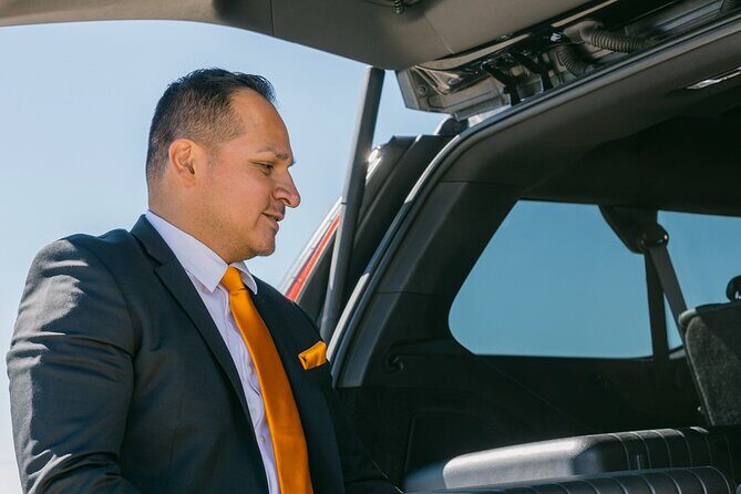 Seattle Departure Chauffeur Driven Airport Transport - Key Points