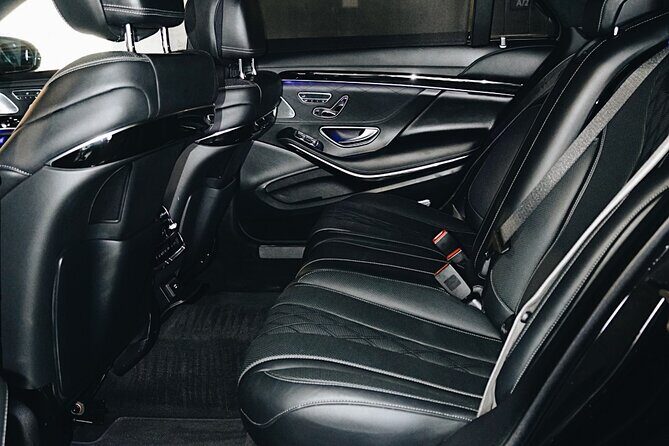 Seattle Departure Chauffeur Driven Airport Transport - Who Will Love This Service