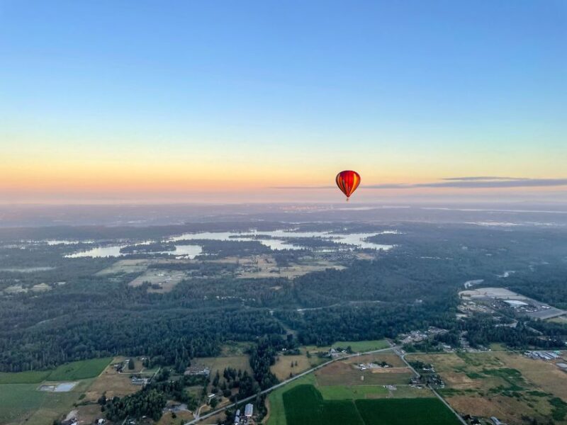 Seattle: Mt. Rainier Sunrise Hot Air Balloon Ride - Key Points