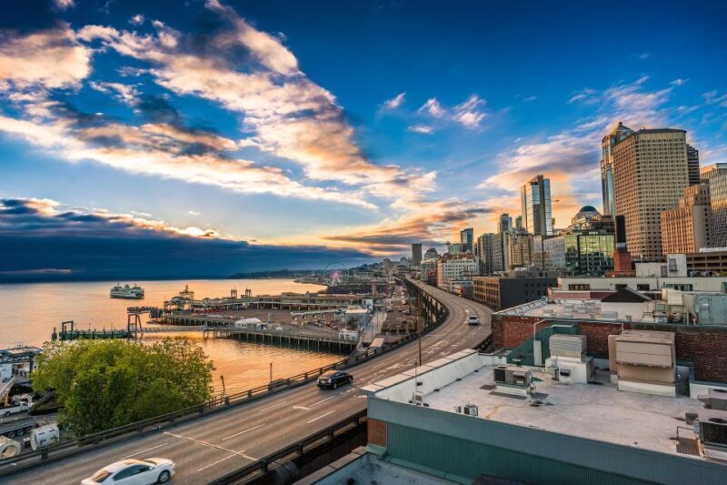 Seattle: Night Tour with Local Guide - Key Points