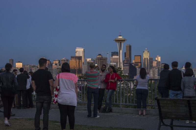 Seattle: Night Tour with Local Guide - FAQ