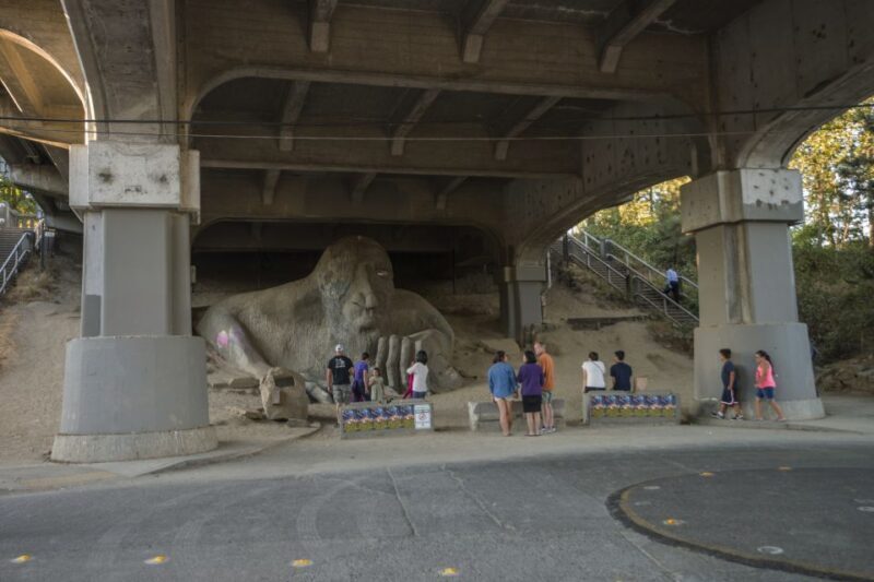 Seattle: Sightseeing Bus Tour with the Ballard Locks - Key Points