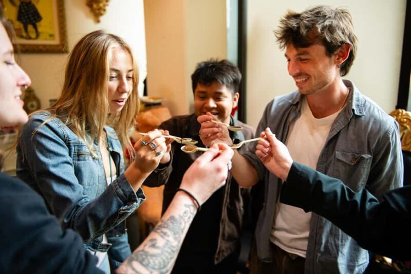 Seattle: Wine, Bread, Cheese and Chocolate Experience - Key Points