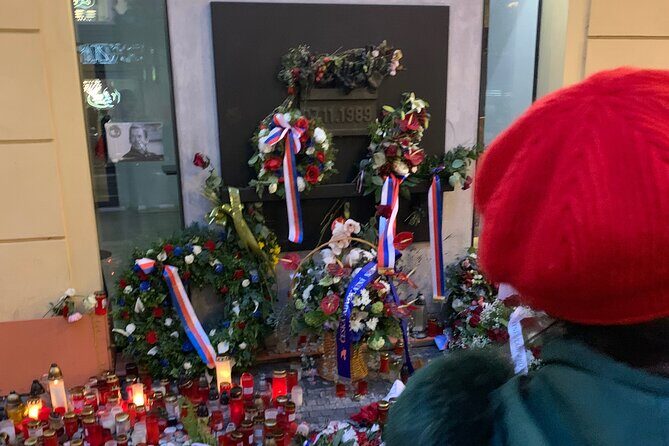 Second World War & Communism (Tip-based 3 hour tour) - Frequently Asked Questions