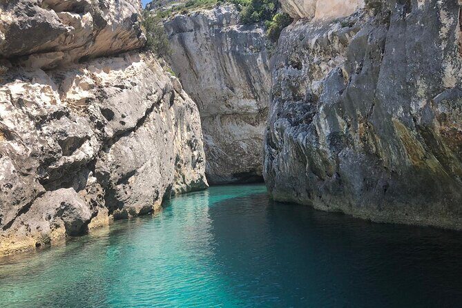 Secret Blue Gem Cave & Grama Bay Boat Tours Vlore - Who Will Love This Tour?