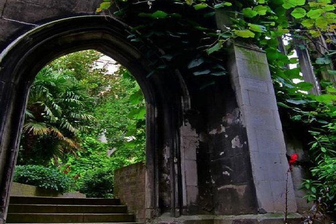 Secret Gardens of the City of London Private Tour - Exploring Londons Hidden Green Corners and Ruins