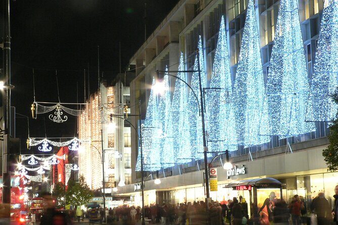 See London Christmas Lights Open-Top Bus Tour with guide - Who Should Consider This Tour?