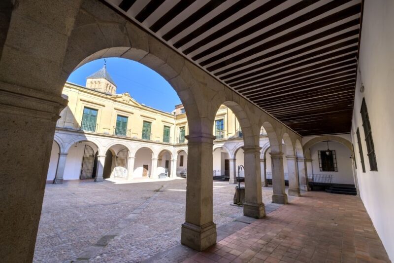 Segovia Cathedral Entrance Ticket - Key Points