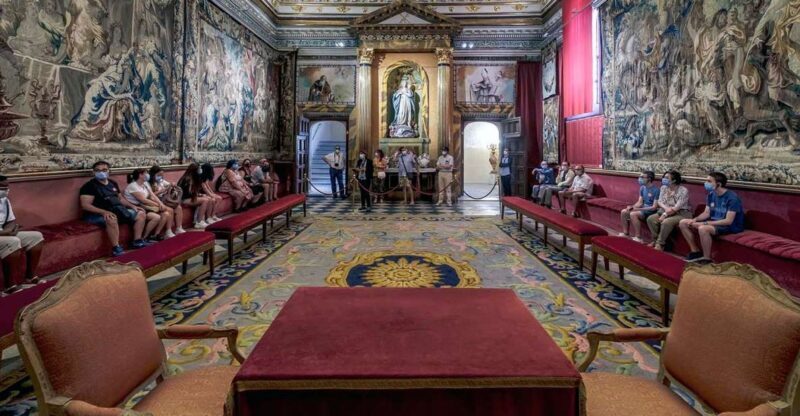 Segovia Cathedral Guided Tour - Discovering Segovia Cathedral: An In-Depth Look