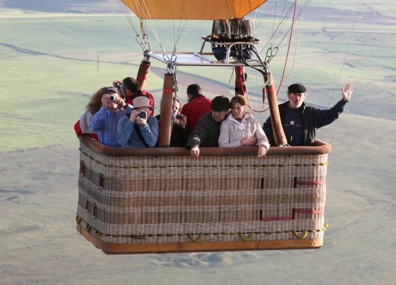 Segovia: Hot Air Balloon flight with Optional Transfer - Practicalities and Considerations