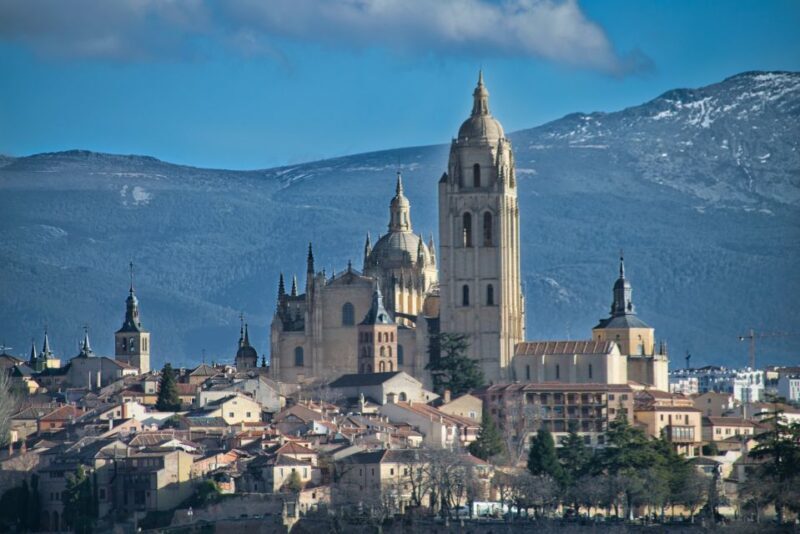 Segovia: Private City Walking Tour with Alcázar of Segovia - Why This Tour Stands Out