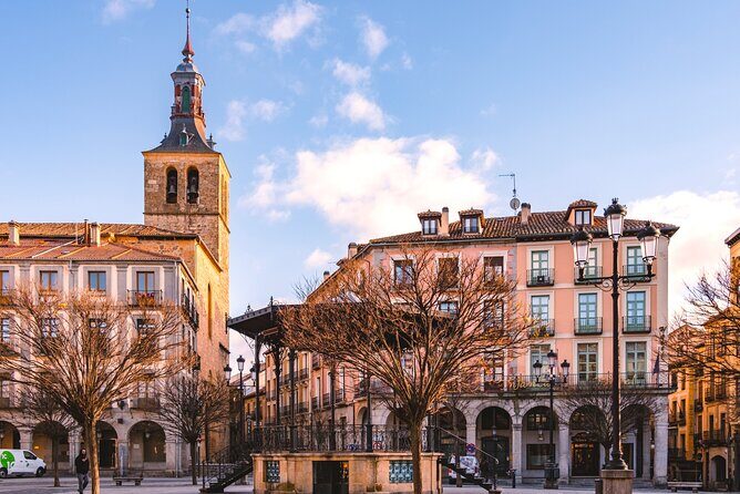 Segovia Scavenger Hunt and Sights Self-Guided Tour - Who Would Enjoy This Tour?