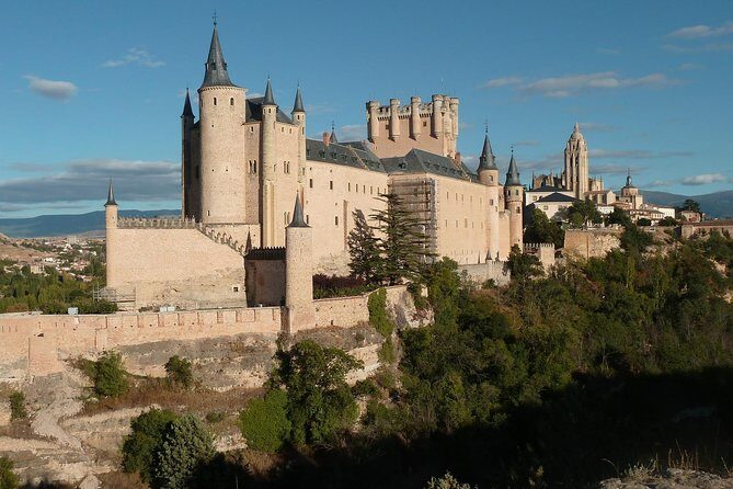 Segovia & Toledo Tour with Alcazar Ticket and Optional Cathedral - FAQ