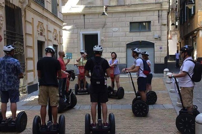 Segway Tour Caruggi - 1 ora - The Experience: Riding and Learning
