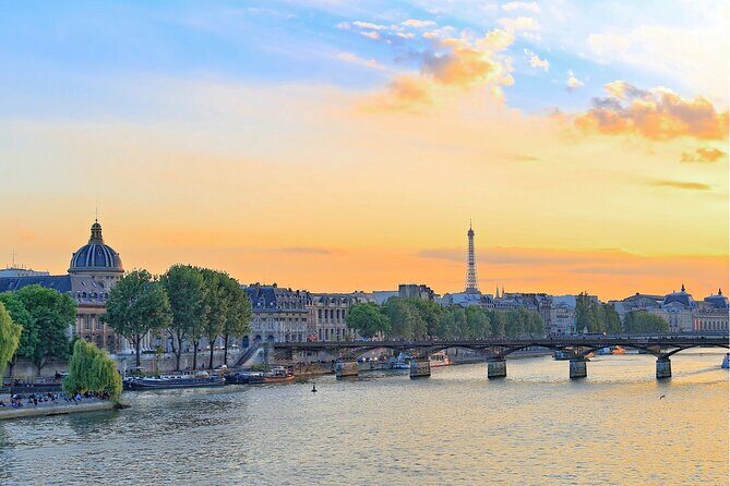 Seine River Cruise flexible ticket with Audio in Paris - 1 Hour - Who Is This Experience Best For?