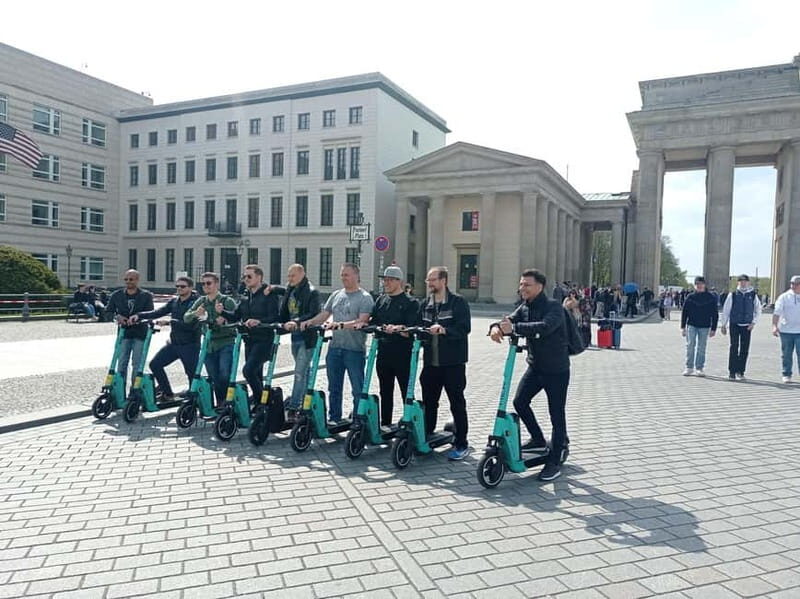 Self-drive E-Scooter shared guide in small groups - Who Is This Tour Best For?