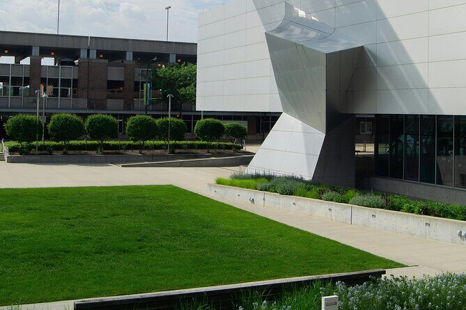 Self-Guided Akron Scavenger Hunt: Burn Rubber Round Akron - Authentic Insights from Reviewers