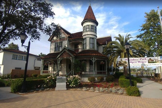 Self-Guided Anaheim Scavenger Hunt: Anaheim Grapes To Glory - The Sum Up