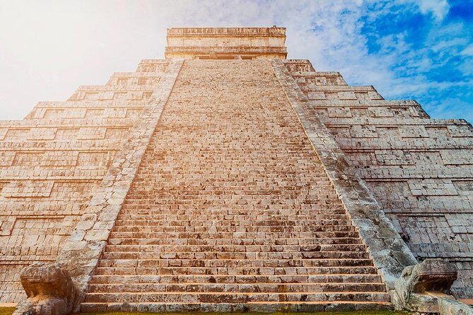 Self-Guided Audio Tour - Chichen Itza, the Greatness of the Mayas - Exploring Chichen Itza with the Self-Guided Audio Tour