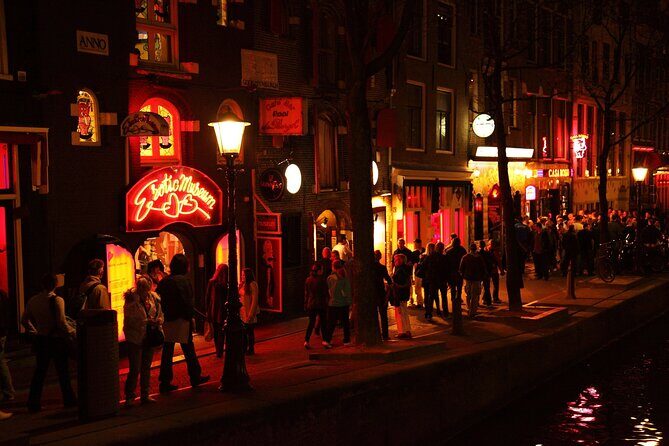 Self-Guided Audio Tour of The Red Light District - The Content of the Stops: An Overview