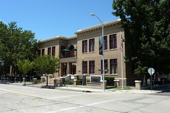 Self-Guided Bakersfield Scavenger Hunt: Resilient Bakersfield - Exploring Bakersfield Differently: What to Expect