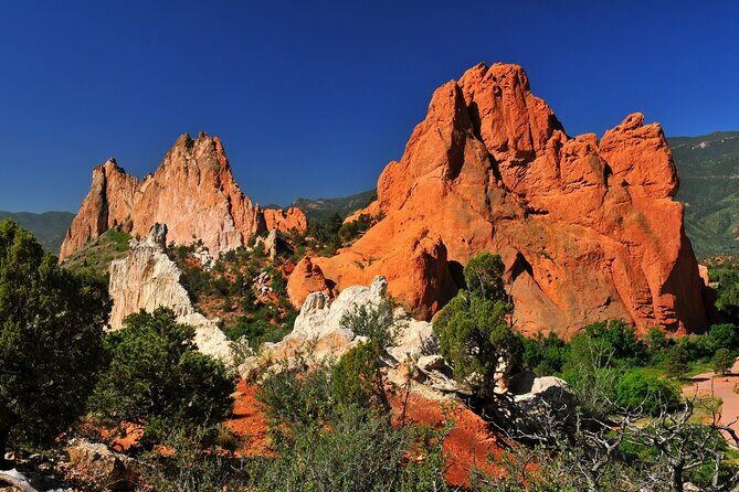 Self Guided Driving and Walking Tour in Garden of the Gods - Key Points