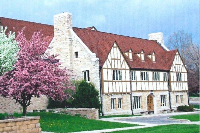 Self-Guided Minnesota Scavenger Hunt: A Minnesota Miracle - The Highlights: Rochester’s Hidden Gems and Famous Landmarks