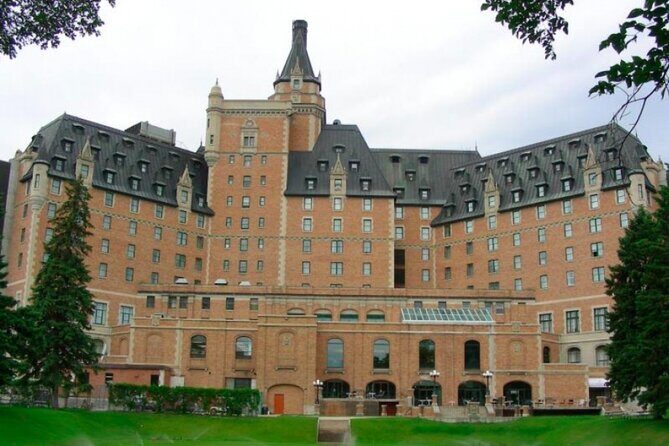 Self-Guided Saskatoon Scavenger Hunt: River Perceptions - In-Depth Look at the Itinerary