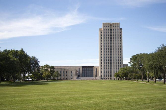 Self-Guided Scavenger Hunt: Beautiful Bismarck - Key Points