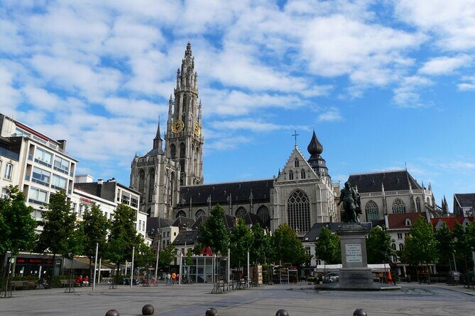 Self-Guided Scavenger Hunt in Antwerp - What is this tour exactly, and how does it work?