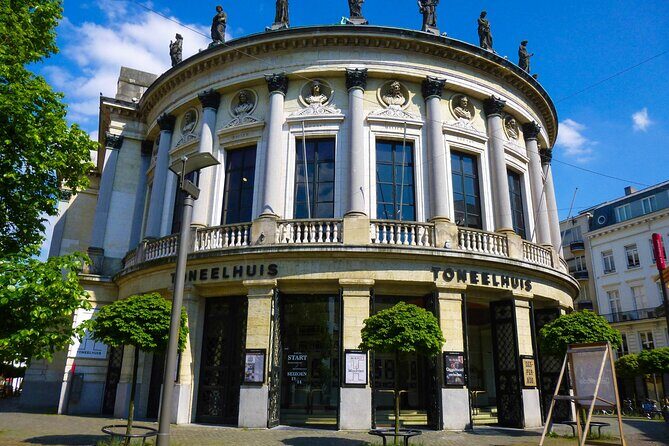 Self-Guided Scavenger Hunt in Antwerp - Who would enjoy this scavenger hunt?