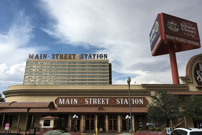 Self-Guided Scavenger Hunt: The True Gems of Vegas - A Closer Look at the Experience