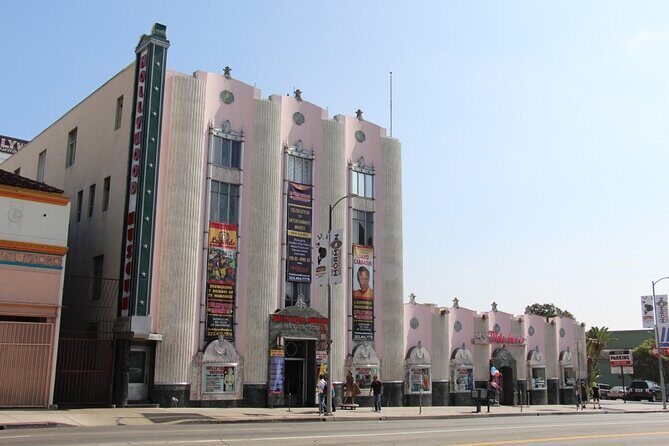 Self Guided Scavenger Hunt: Tinseltown's Biggest Stars - Key Points